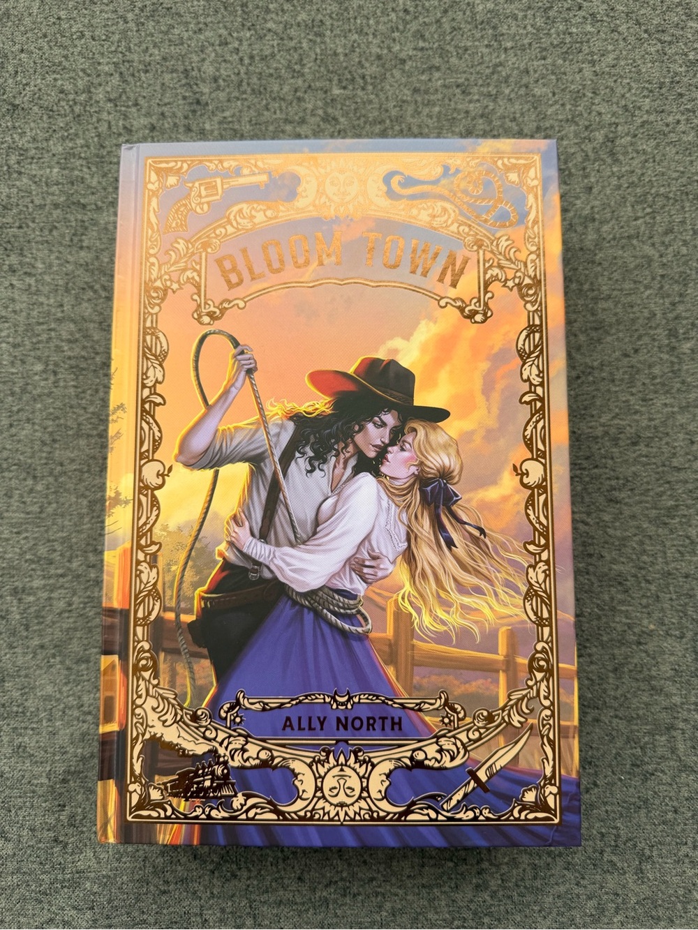 Smut & Sip Bloom Town
